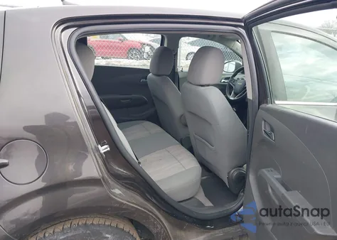 2014 Chevrolet Sonic Lt Auto z USA, uszkodzony, nr VIN 1G1JC6SG2E4193088